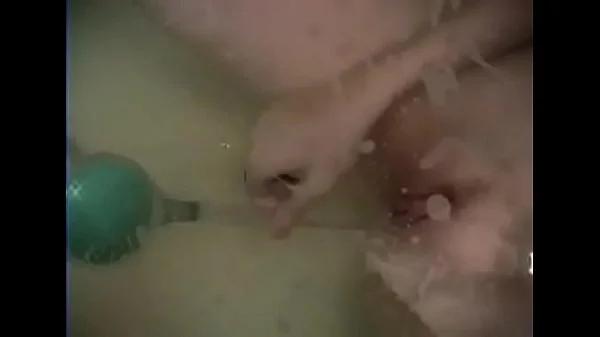 Teen Genie - a model of Harry Red - Bath videos