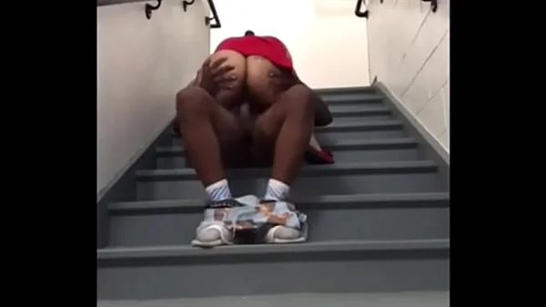 Handsomedevan fucks vanity vixen in on the staircase of his hotel videos