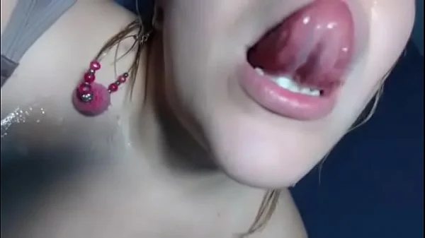 Sexy babe squirting hard videos