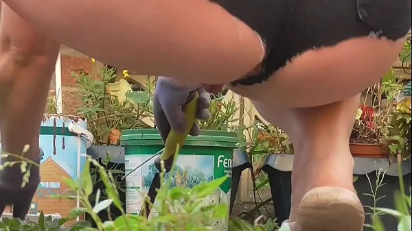 Hot new shorts, w.eeding on the patio videos