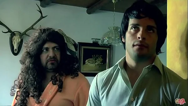 Follando en la cocina mients la chacha mi videos