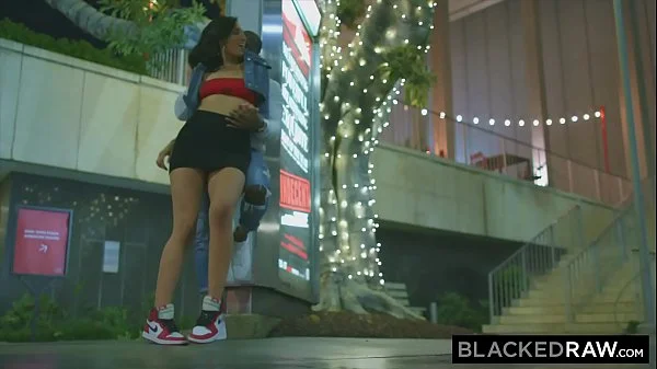 BLACKEDRAW It was their first date but they just went straight to the hotel videos