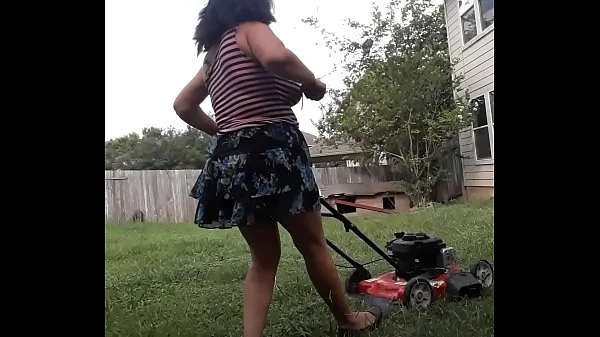 Lawmowerin yard videos