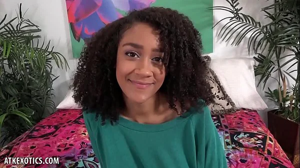 Bubbly Ariana Aimes squirts milk from her tits videos