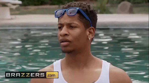 b. Got Boobs - (Desiree Dulce, Xander Corvus) - Pool Shy - Brazzers videos