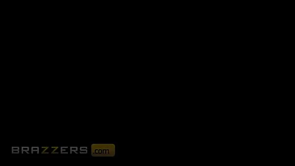 Tattooed Curvy Pornstar Romi Rain Had Stanning Hardcore Sex - Brazzers videos