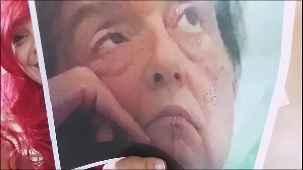 my m. loves to hear the pouring piss coming from her hot vulva videos