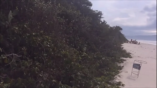 esposa putinha chama estranho na praia para fuder ela no mato videos