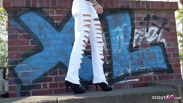 GERMAN SCOUT - MEGA TITTEN MILF JULIA ANAL GEFICKT BEI STRASSEN CASTING FÜR GELD IN BERLIN videos