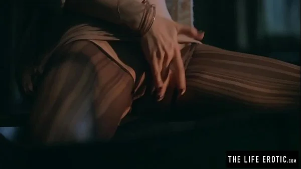 Puffy nippled milf fucking herself hard in a run down shack videos