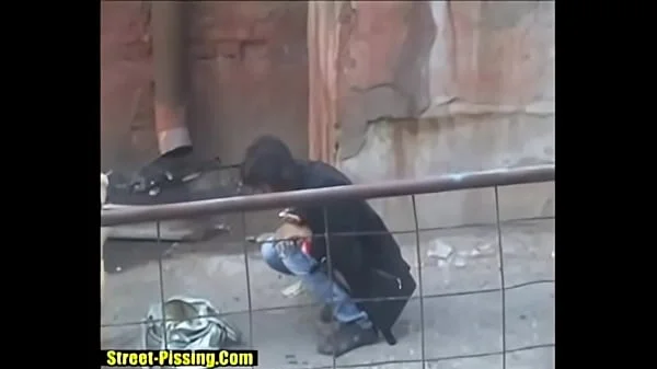Outdoor Pissing videos