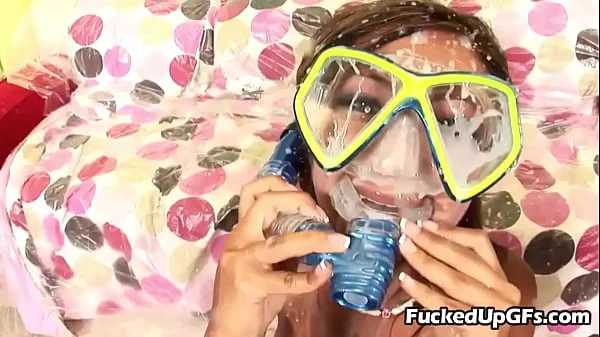 Asian-Teen-Cum-Diving videos