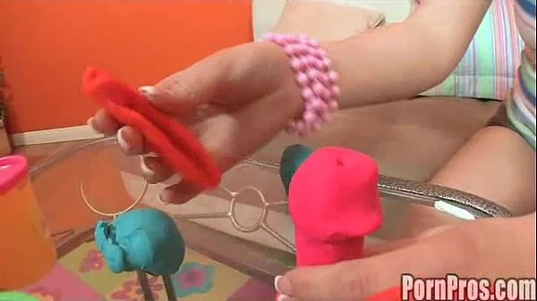 Adorable 18yo Linda Lane plays house videos