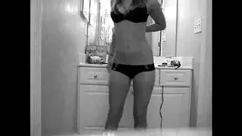 Streepteaese black and white videos