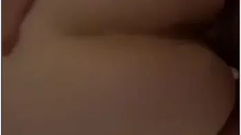 Elle Me Suce Devant Netflix, Ca En Baise videos