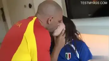 Valentina Nappi  gostosa sentado até o primo sortudo gozar videos