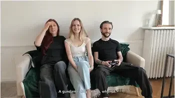 Amateur Threesome Two French Goddess Share A Lucky Man videos