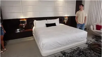 Jackie Knight And Krystal Davis In Stepmom And Stepson Shares Bed videos