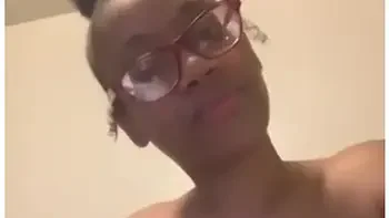 Cute Light Skin Ebony Giving Joi videos