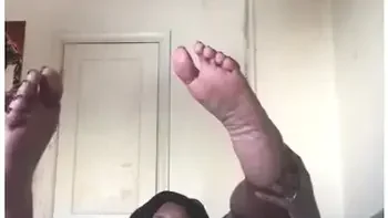 Look At My Feet While I Play In This Pussy videos