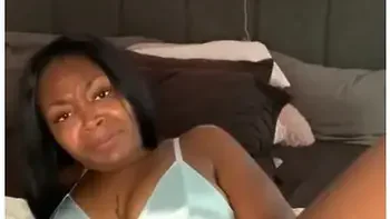 Black Girl Solo Fingering videos