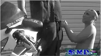 Don Whoe - Big Lip Ebony Milf Gives Sloppy Bj On Motocycle videos