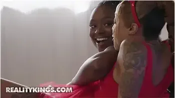 Goddeses Elsie & Mena Carlisle Have Some Lesbian Fun In Their Halloween Costumes videos