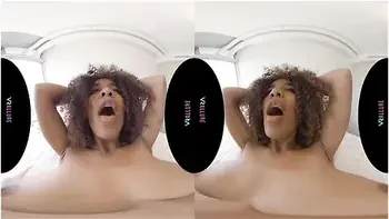 E Hangout In My Bedroom! videos