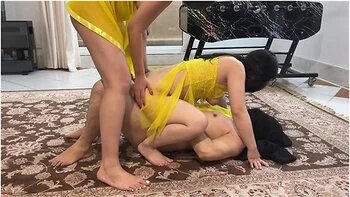 سکس تریسام ایرانی دو تا خ .ا .ه .ر با شوهر / Sharing Husband With Step Sis videos