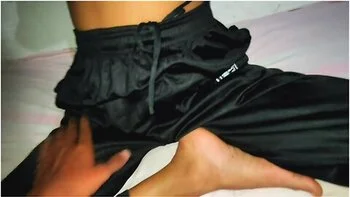 ඉසකල වලබල පරද වනන ආප කලලත ඒකක Srilankan School Volleyball Practice Girl videos