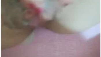 Milf Gets Cum On Pussy While Masturbating videos