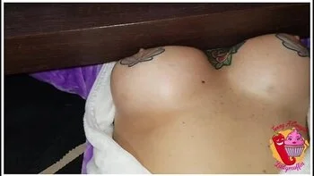 Ladymuffin And Tommy A Canaglia Play Nerf Battle 2 videos