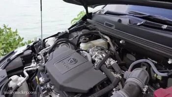 Amateur Russian Teen Arina Love Thanks Stranger With Blowjob And Sex After Car Help videos