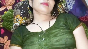 Janvibhabhi Hot Indian Stepmom Fucks Hard - Hindi Audio Blowjob Doggy Style Homemade Sex videos