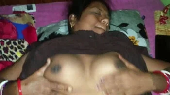 Indian Desi Bhabhi Manisha Hot Night Sex with Neighbor - Hardcore Fucking videos