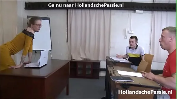 Lerares engels krijgt 2 harde pikken videos