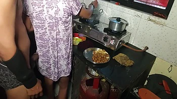Fucked The Newly Married Bride In The Kitchen While She Was Cooking videos