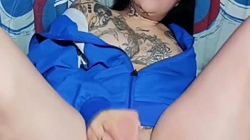 Virgin Masturbates For The First Time videos