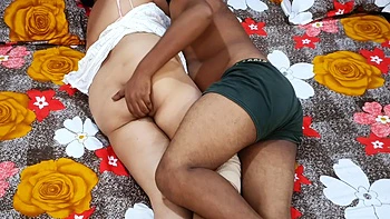 Bhabhi Muh Me Lo Naa Kha Jao Mere Lode Ko videos