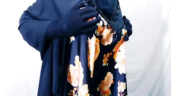 Muslim Hijabi Beautiful Housewife Fucking With Neighbor - With Clear Hindi Audio videos