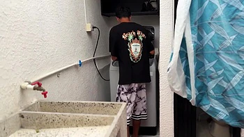 Sexo Duro In My Neighbor Asks Me For Help Around The House And Rewards Me With A Tasty Fuck videos