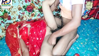 Fast Time Desi Video Hindi Audio Claire Vaise In Red Saree And Blouse Having Fun - Honey Moon videos