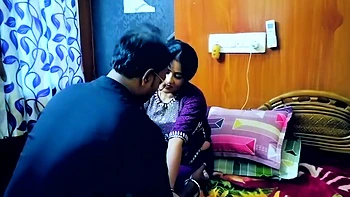 The Girl Came To The Hotel And Started Having Sex With Hotel Boy videos