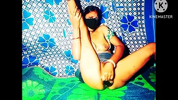 Mampi Bhabhi Ki Steel Ki Glass Big Pussy Fucking Video videos