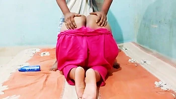Desi Bhabi Big Ass Parachute Oil Massage videos