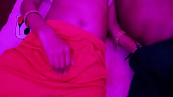 Hot Indian Desi Girl Stepsister Shear In Bedroom videos