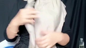 Hijab Girl Inserts Dildo Into Chubby Pussy, Pleasure videos