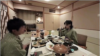 個人撮影#22 エンw不倫ch 熱海旅行て浴衣を着たまま生挿入して中出しする不倫カッフルの日常japanese Amateur /日本人/japanese Wife/ Milf/色白 videos