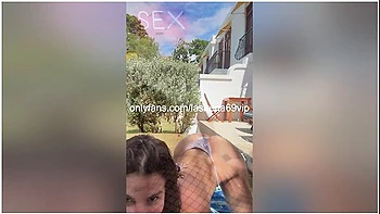 Horny Amateur Busty Milf Jiggle Her Big Natural Boobs And Show Her Nice Round Butt videos