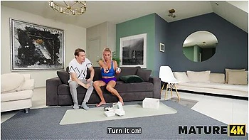 Russian Milf Thought It Was The End Of The World, So She Craved A Cumshot videos